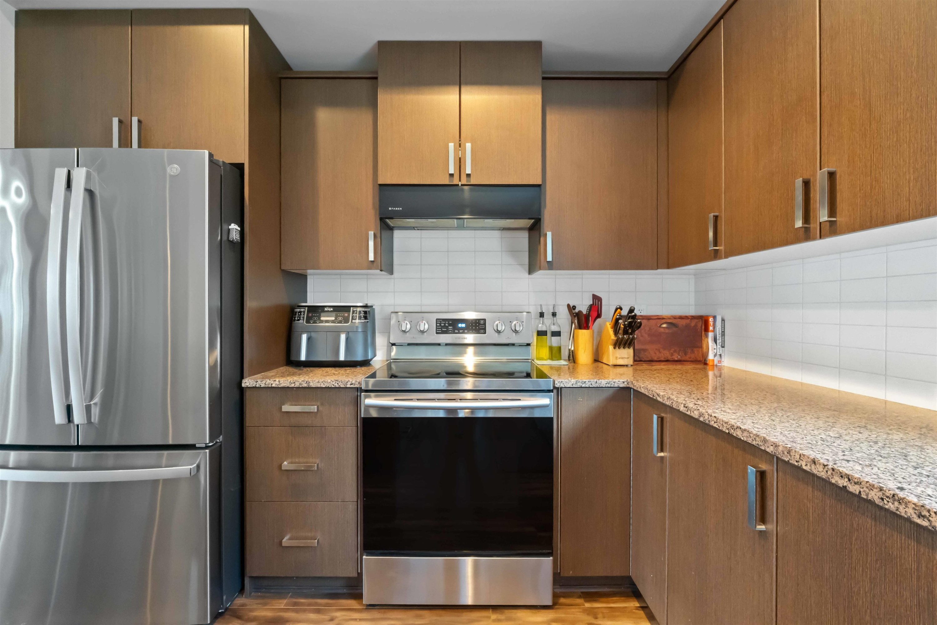 









10750


Beecham

Place,
Maple Ridge,




BC
V2W 0E9

