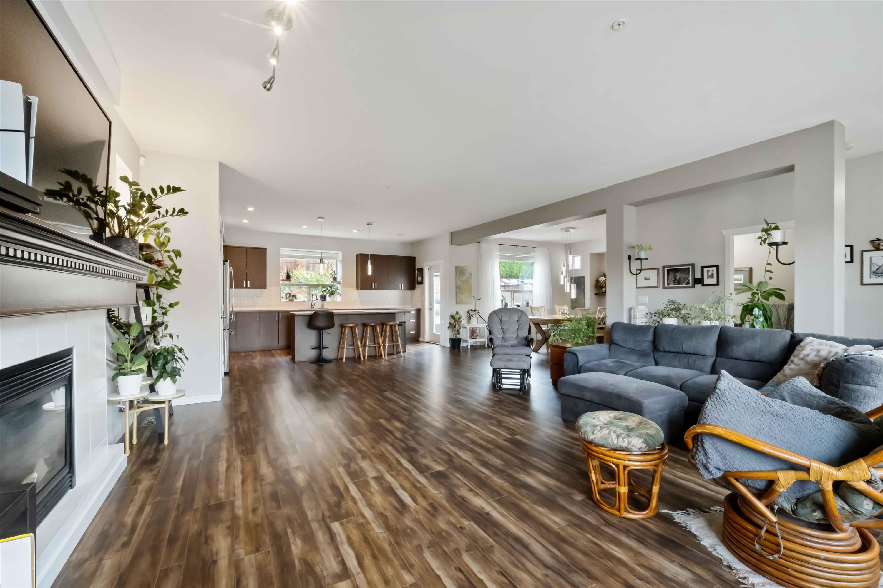 









10750


Beecham

Place,
Maple Ridge,




BC
V2W 0E9

