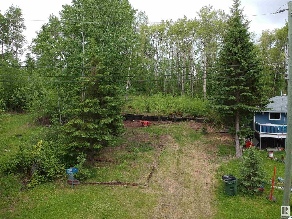 












17 HILLSIDE Crescent

,
Rural Lac Ste. Anne County,







AB
T0E 0A0

