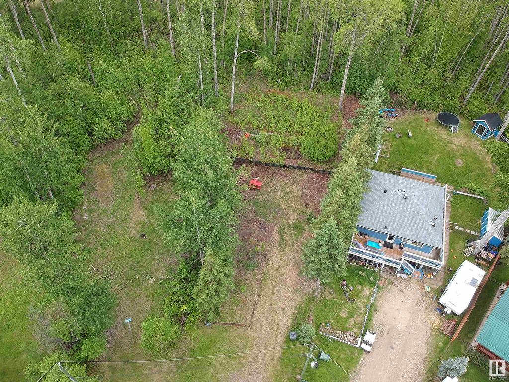 












17 HILLSIDE Crescent

,
Rural Lac Ste. Anne County,







AB
T0E 0A0

