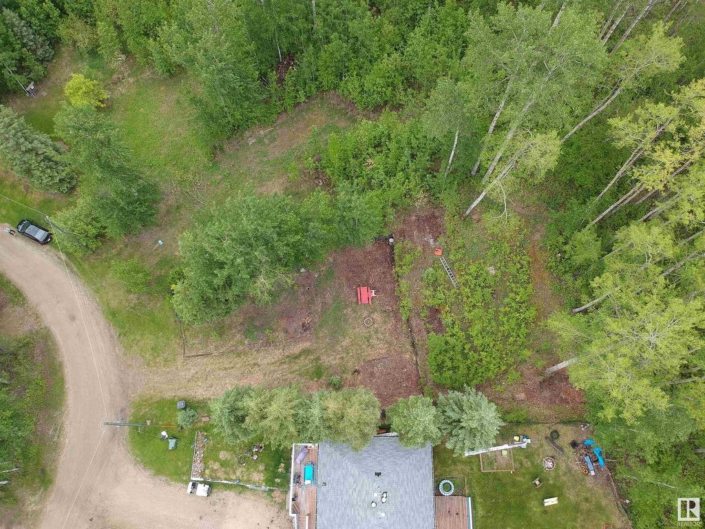 












17 HILLSIDE Crescent

,
Rural Lac Ste. Anne County,







AB
T0E 0A0

