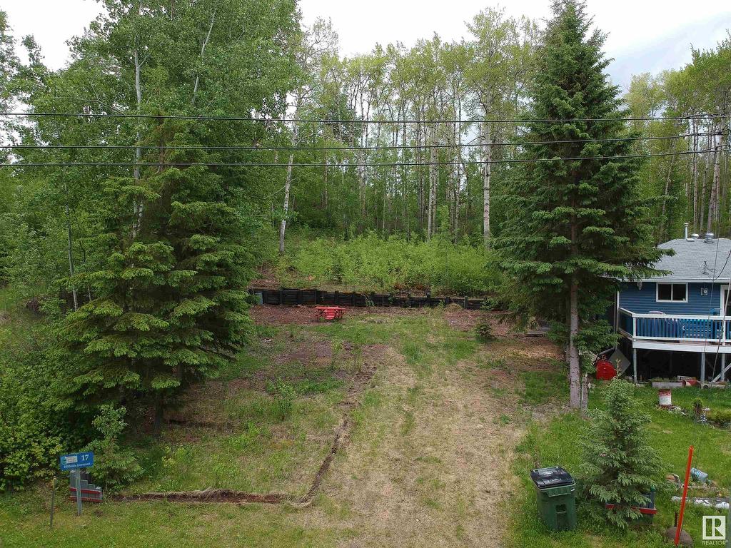 












17 HILLSIDE Crescent

,
Rural Lac Ste. Anne County,







AB
T0E 0A0

