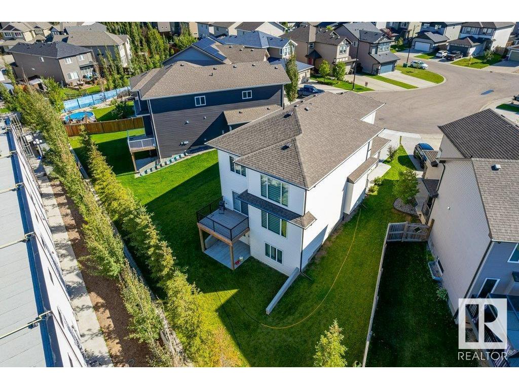 












84 MEADOWLAND Way

,
Spruce Grove,




AB
T7X 0S4

