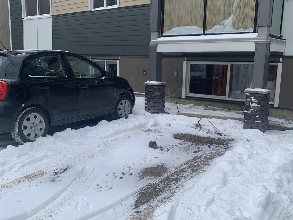 












302 10145 113 Street

,
Edmonton,




AB
T5K 1P1


