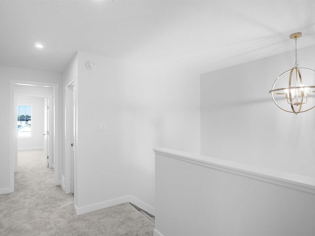 












2124 210 Street

,
Edmonton,




AB
T6M 1P7

