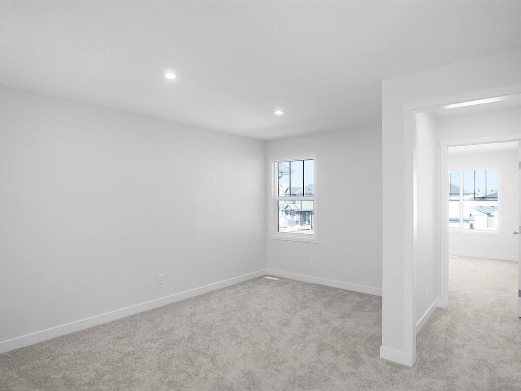












2124 210 Street

,
Edmonton,




AB
T6M 1P7

