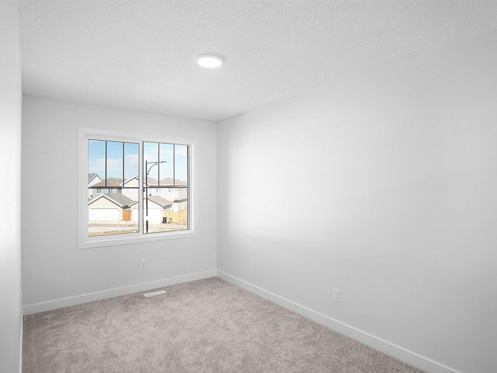 












2124 210 Street

,
Edmonton,




AB
T6M 1P7


