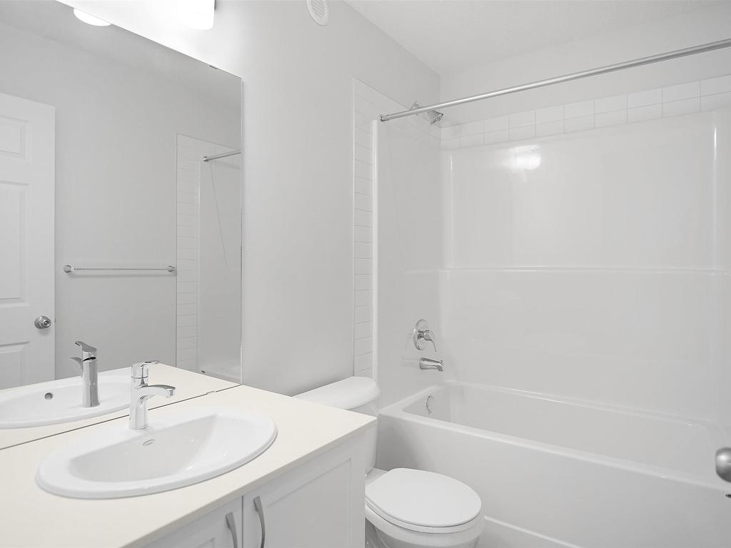 












2124 210 Street

,
Edmonton,




AB
T6M 1P7

