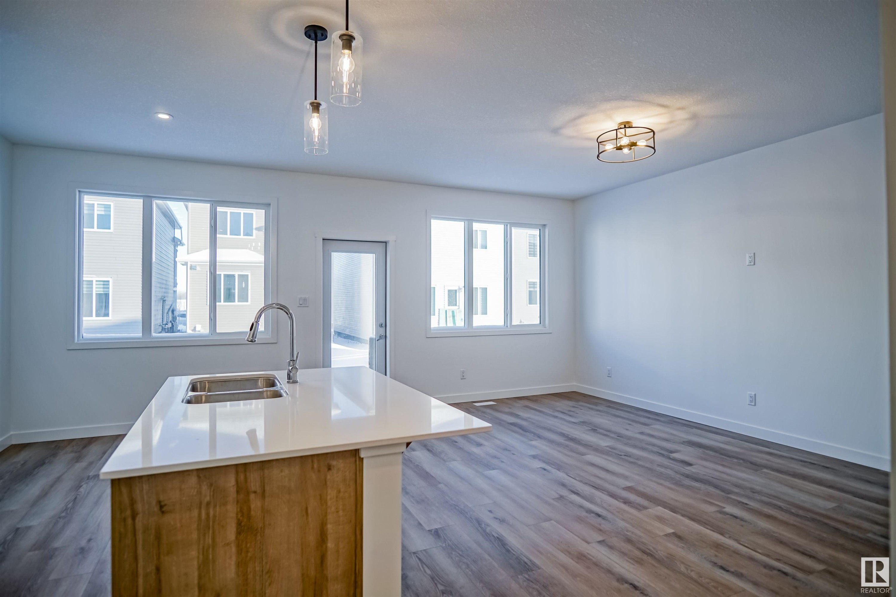 












1724 WESTERRA Wynd

,
Stony Plain,




AB
T7X 0Y6

