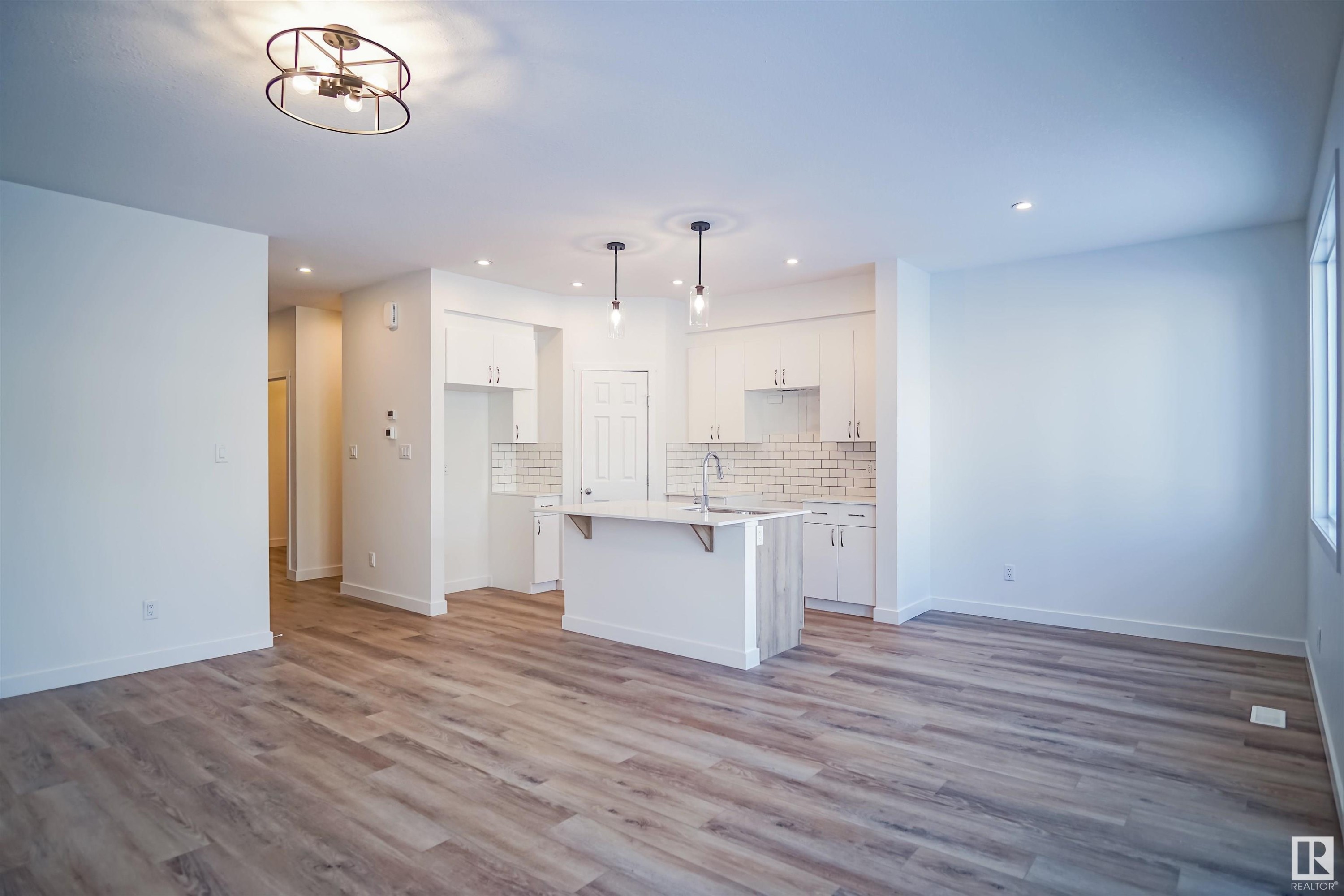 












1724 WESTERRA Wynd

,
Stony Plain,




AB
T7X 0Y6

