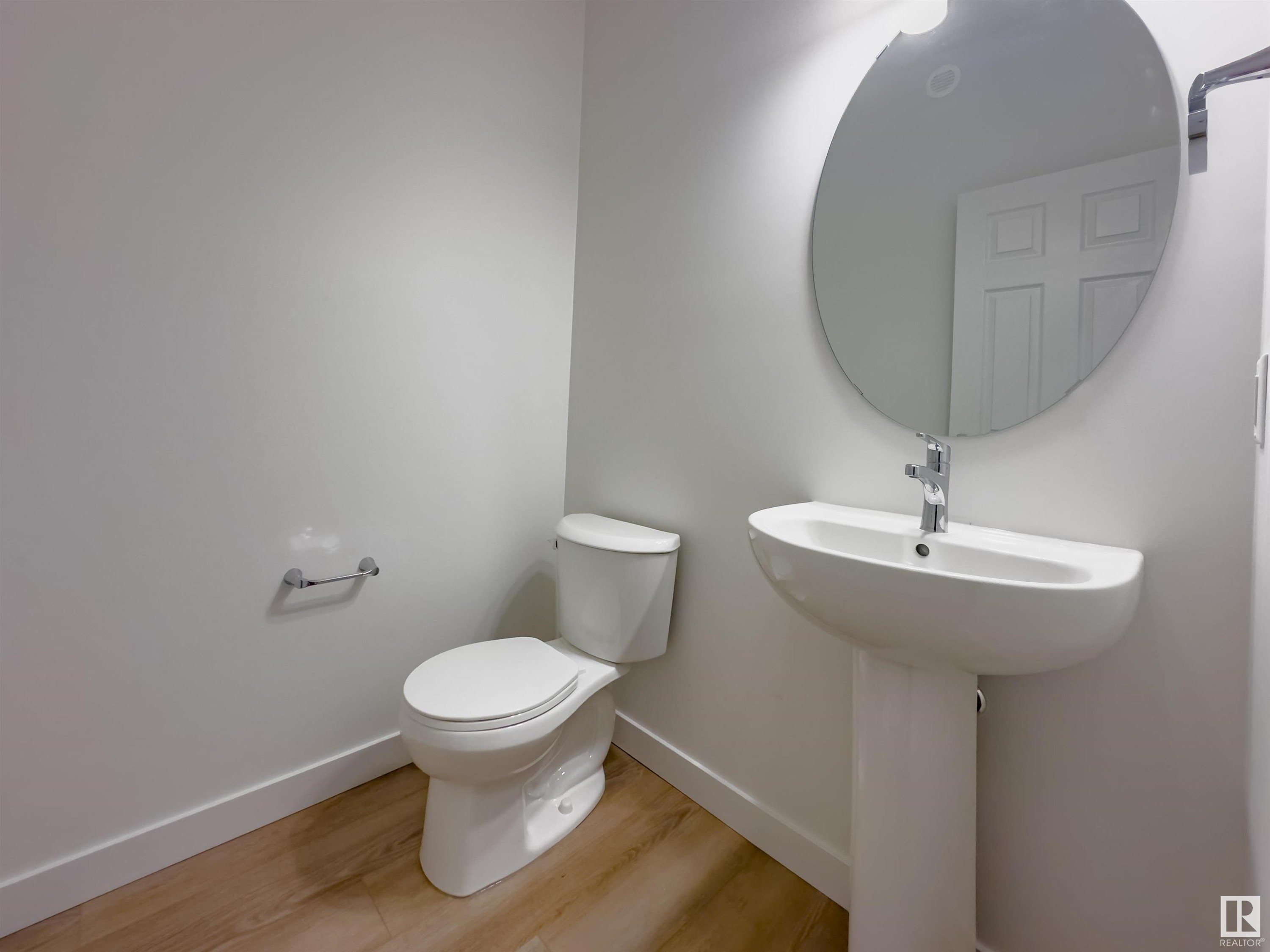 












1724 WESTERRA Wynd

,
Stony Plain,




AB
T7X 0Y6

