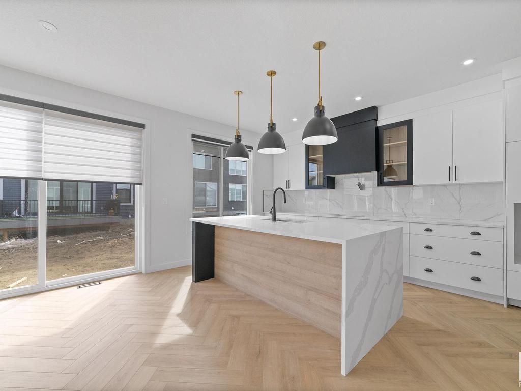 












5803 Kootook Link

,
Edmonton,




AB
T6W 4Z6

