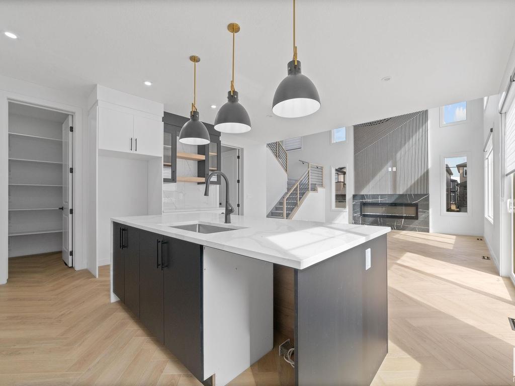 












5803 Kootook Link

,
Edmonton,




AB
T6W 4Z6


