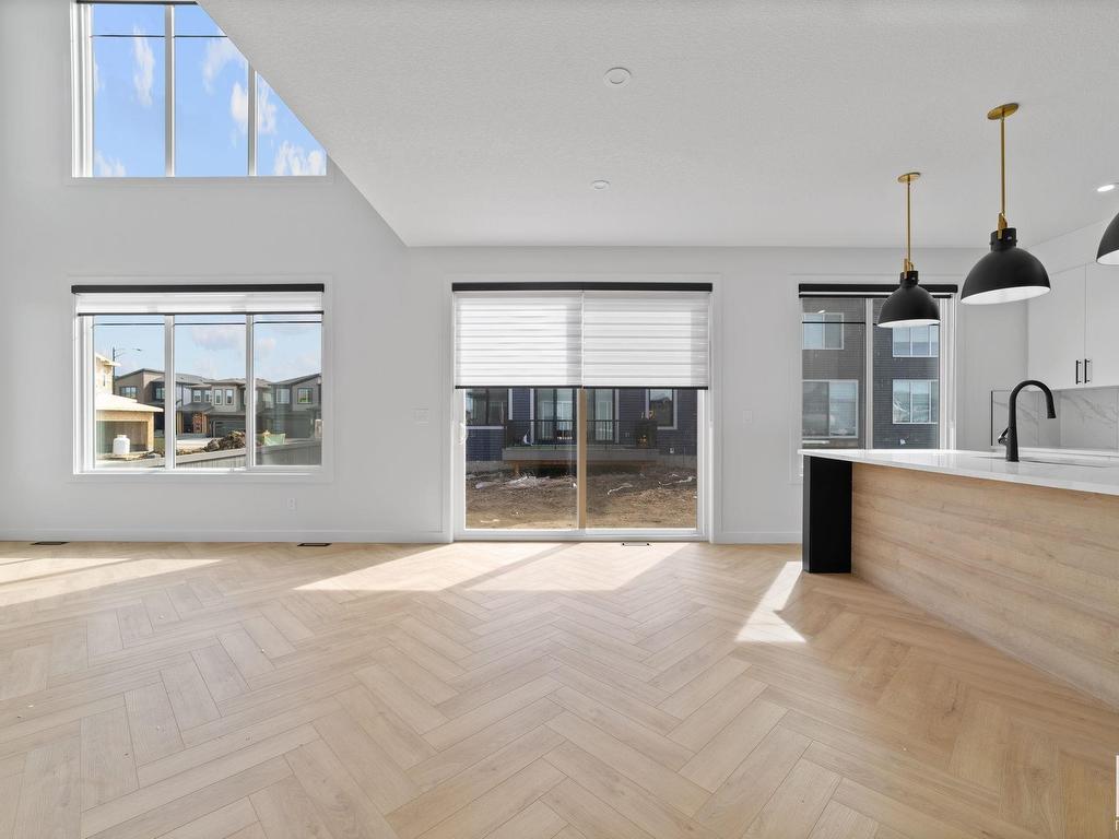 












5803 Kootook Link

,
Edmonton,




AB
T6W 4Z6

