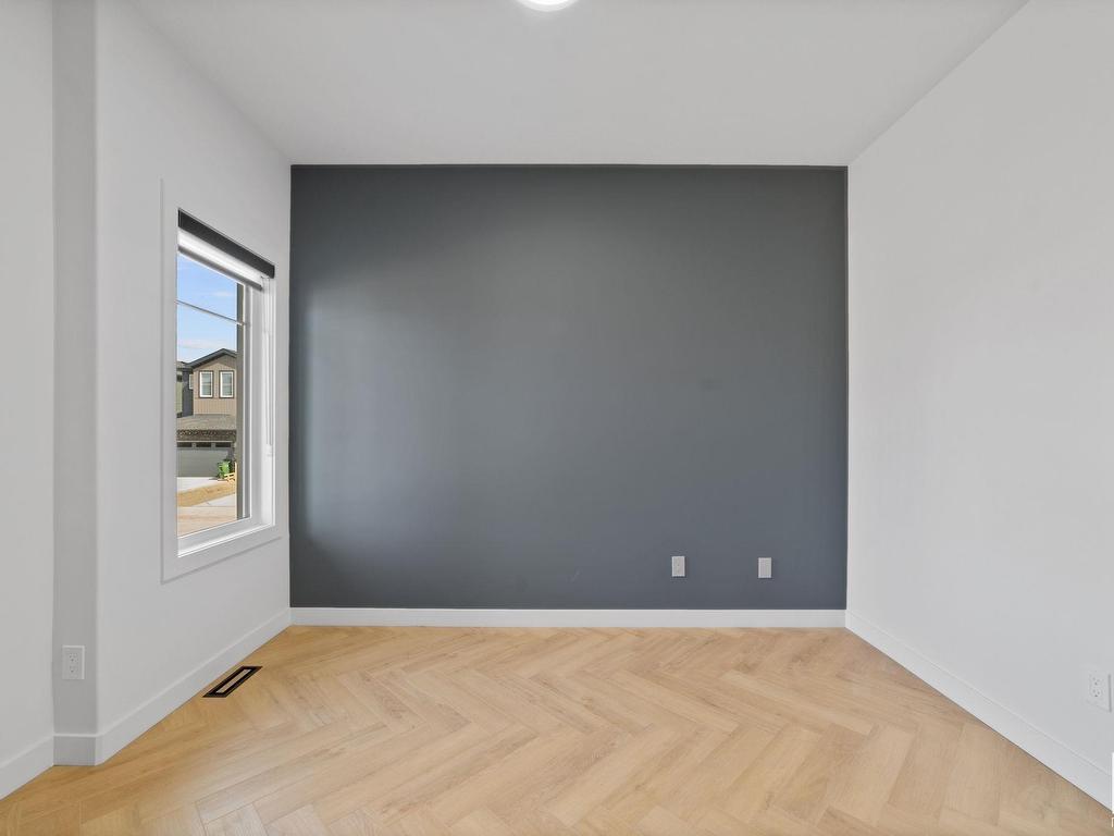 












5803 Kootook Link

,
Edmonton,




AB
T6W 4Z6

