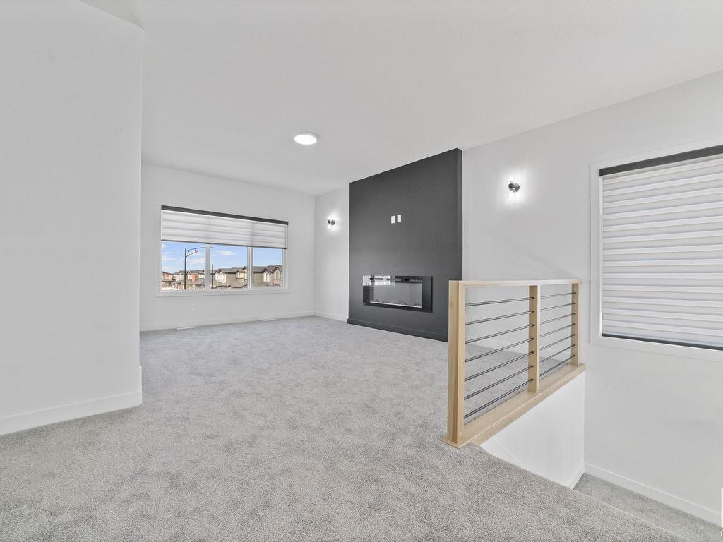












5803 Kootook Link

,
Edmonton,




AB
T6W 4Z6


