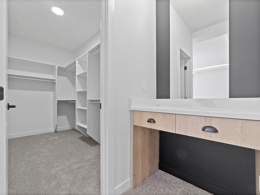 












5803 Kootook Link

,
Edmonton,




AB
T6W 4Z6

