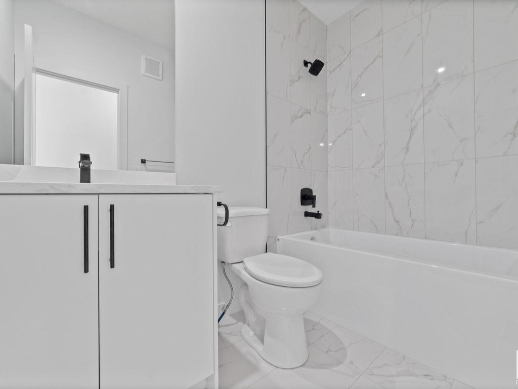 












5803 Kootook Link

,
Edmonton,




AB
T6W 4Z6

