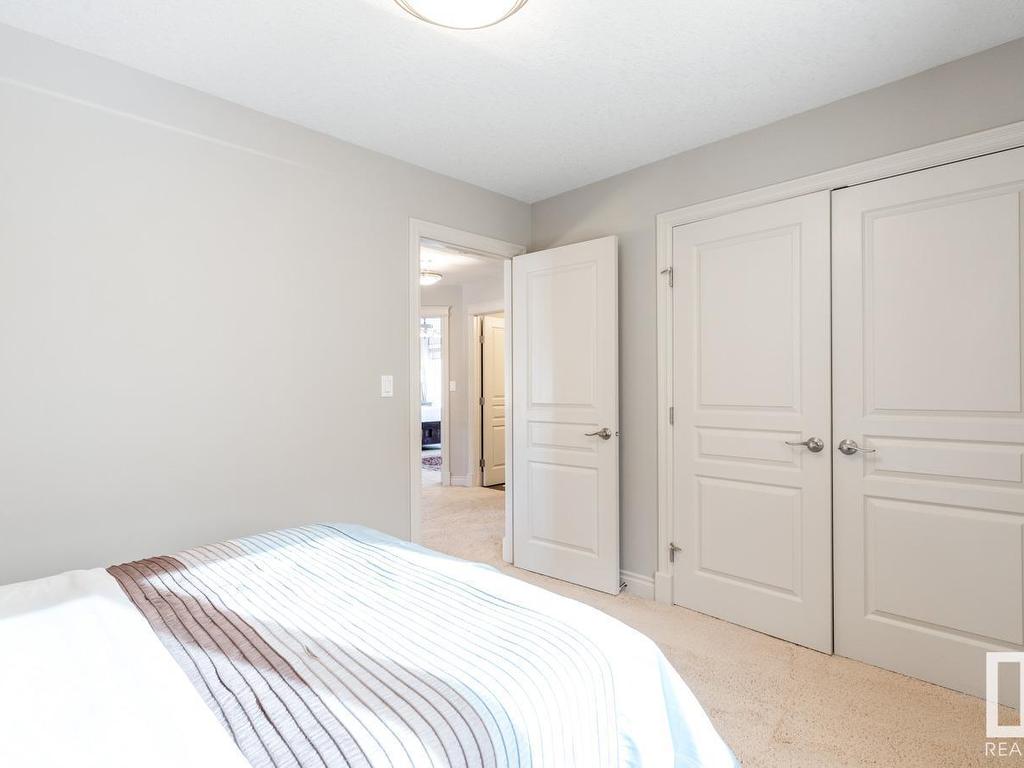 












2043 CAMERON RAVINE Way

,
Edmonton,




AB
T6M 0L2

