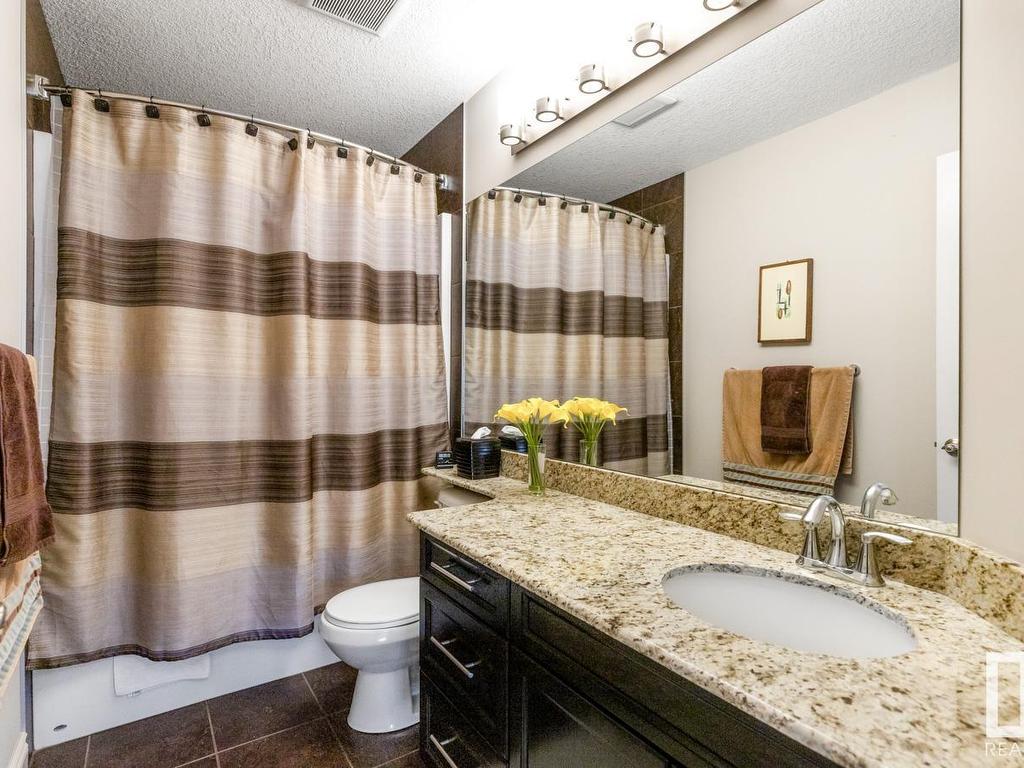 












2043 CAMERON RAVINE Way

,
Edmonton,




AB
T6M 0L2

