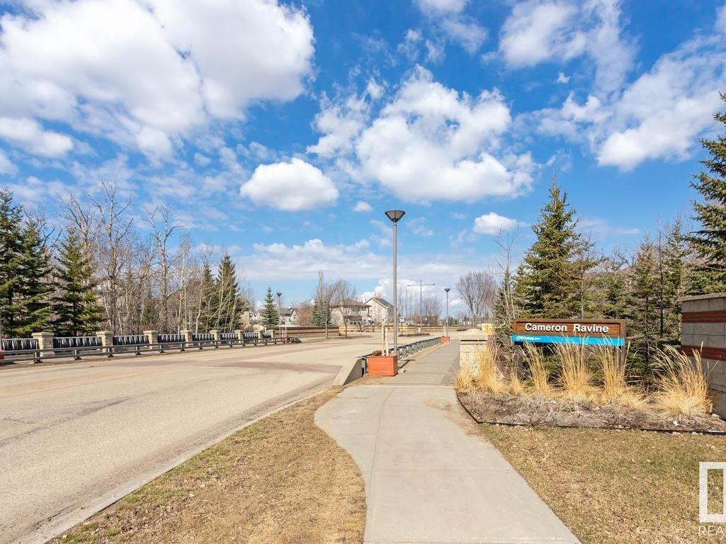 












2043 CAMERON RAVINE Way

,
Edmonton,




AB
T6M 0L2

