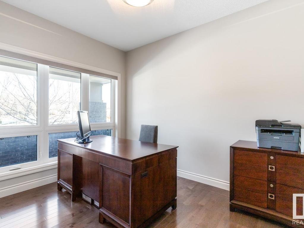 












2043 CAMERON RAVINE Way

,
Edmonton,




AB
T6M 0L2

