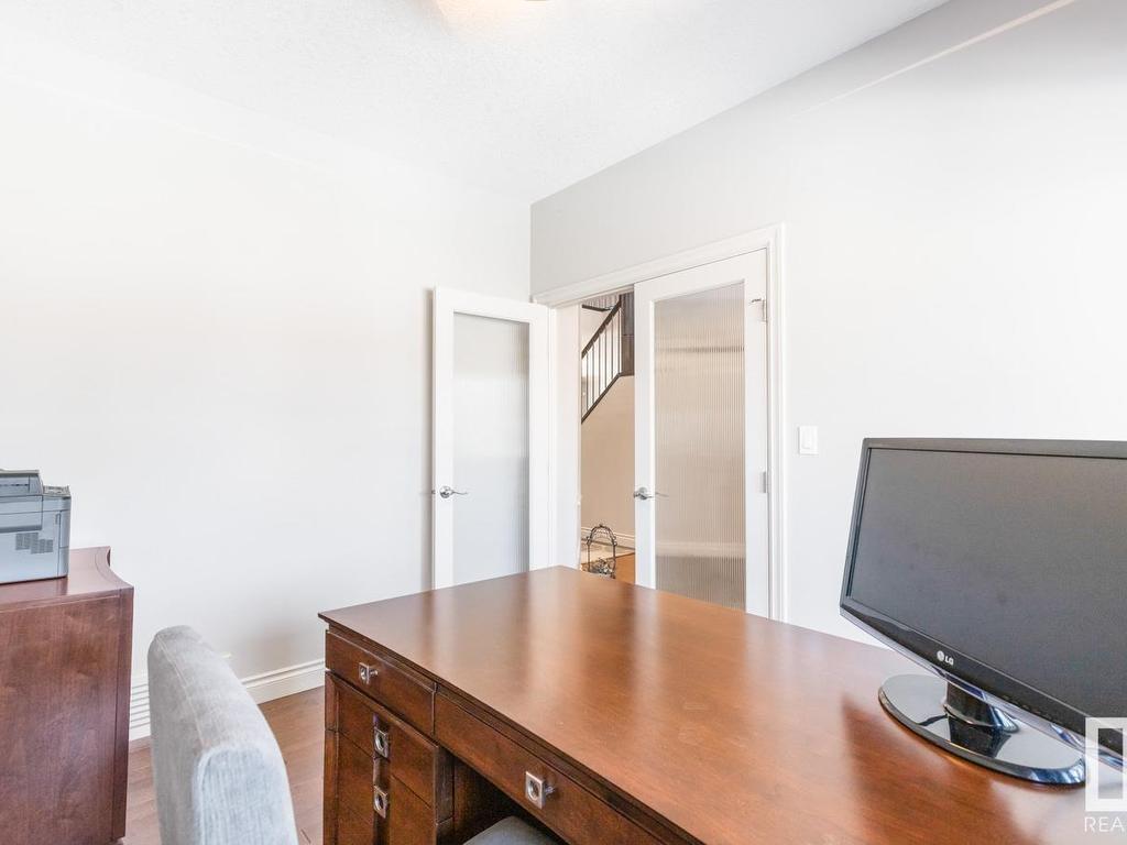 












2043 CAMERON RAVINE Way

,
Edmonton,




AB
T6M 0L2

