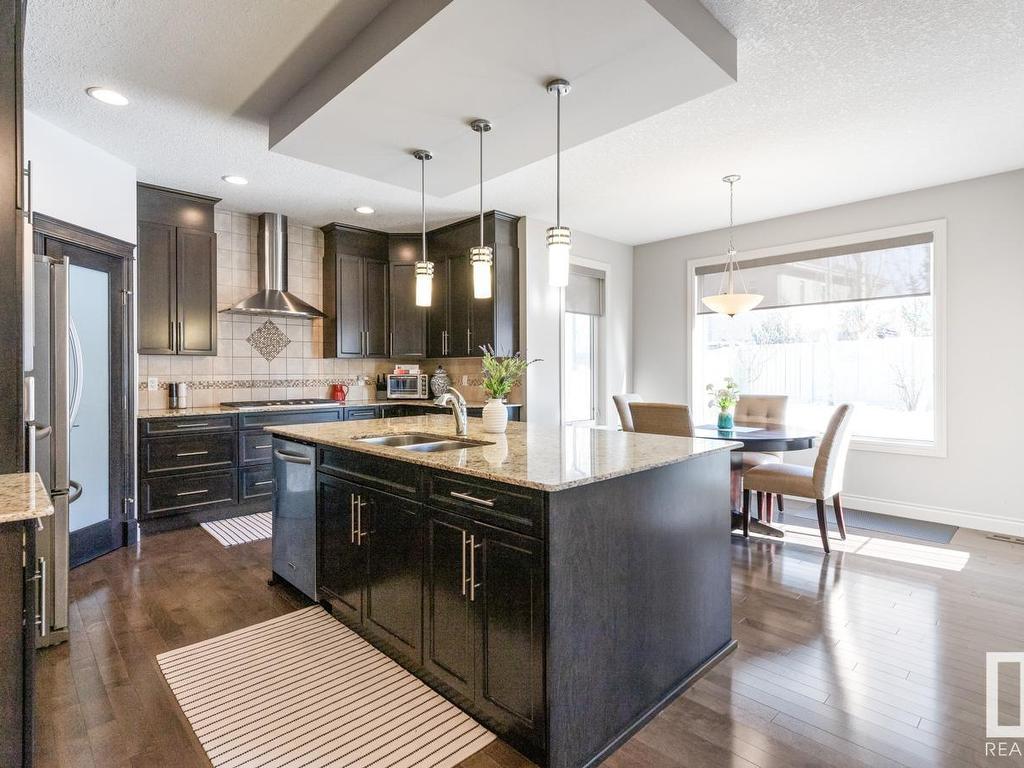 












2043 CAMERON RAVINE Way

,
Edmonton,




AB
T6M 0L2


