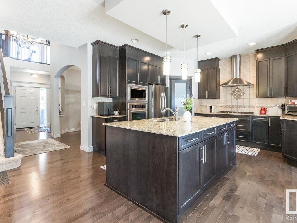 












2043 CAMERON RAVINE Way

,
Edmonton,




AB
T6M 0L2

