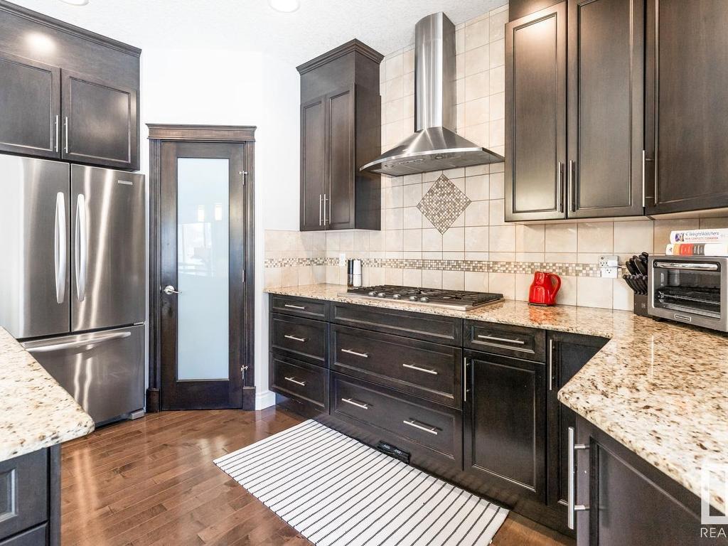 












2043 CAMERON RAVINE Way

,
Edmonton,




AB
T6M 0L2

