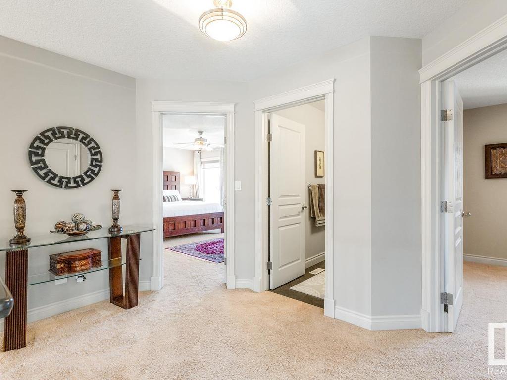 












2043 CAMERON RAVINE Way

,
Edmonton,




AB
T6M 0L2

