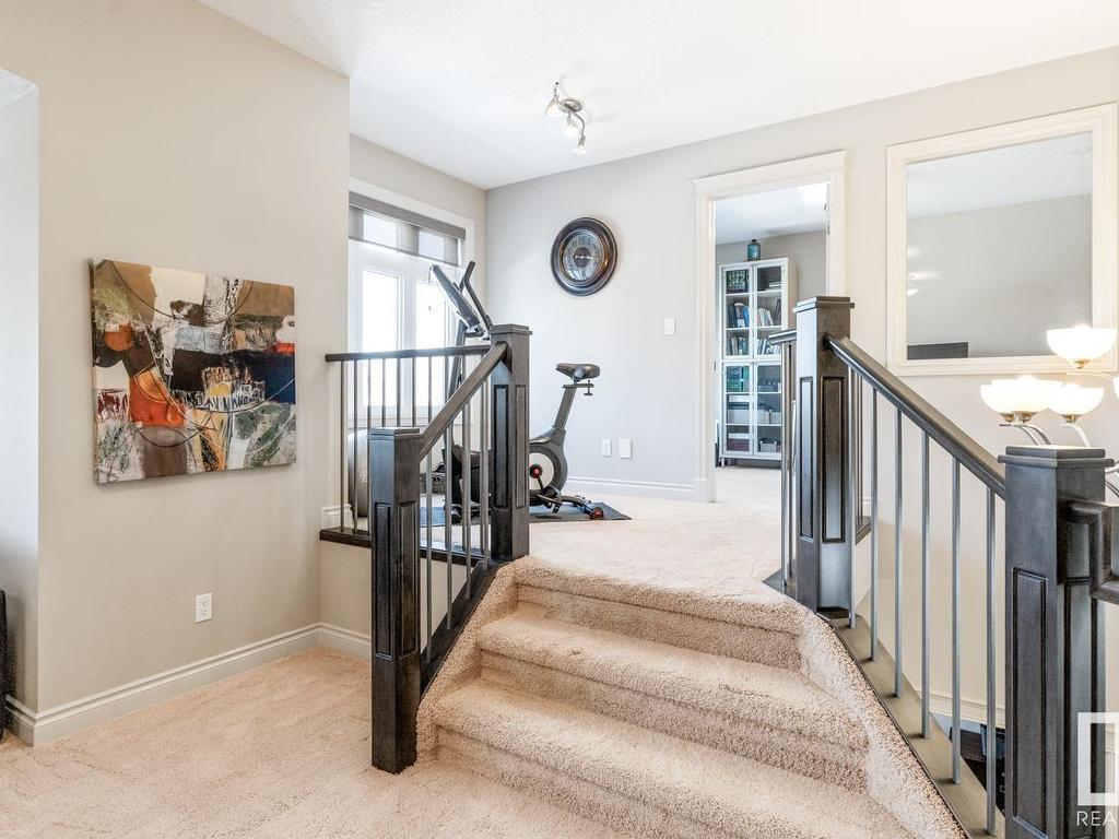 












2043 CAMERON RAVINE Way

,
Edmonton,




AB
T6M 0L2

