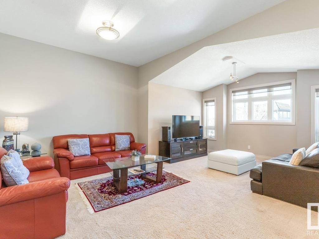 












2043 CAMERON RAVINE Way

,
Edmonton,




AB
T6M 0L2

