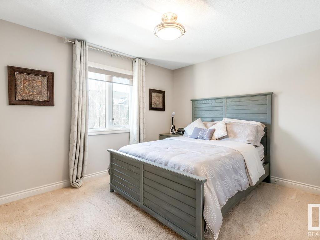 












2043 CAMERON RAVINE Way

,
Edmonton,




AB
T6M 0L2

