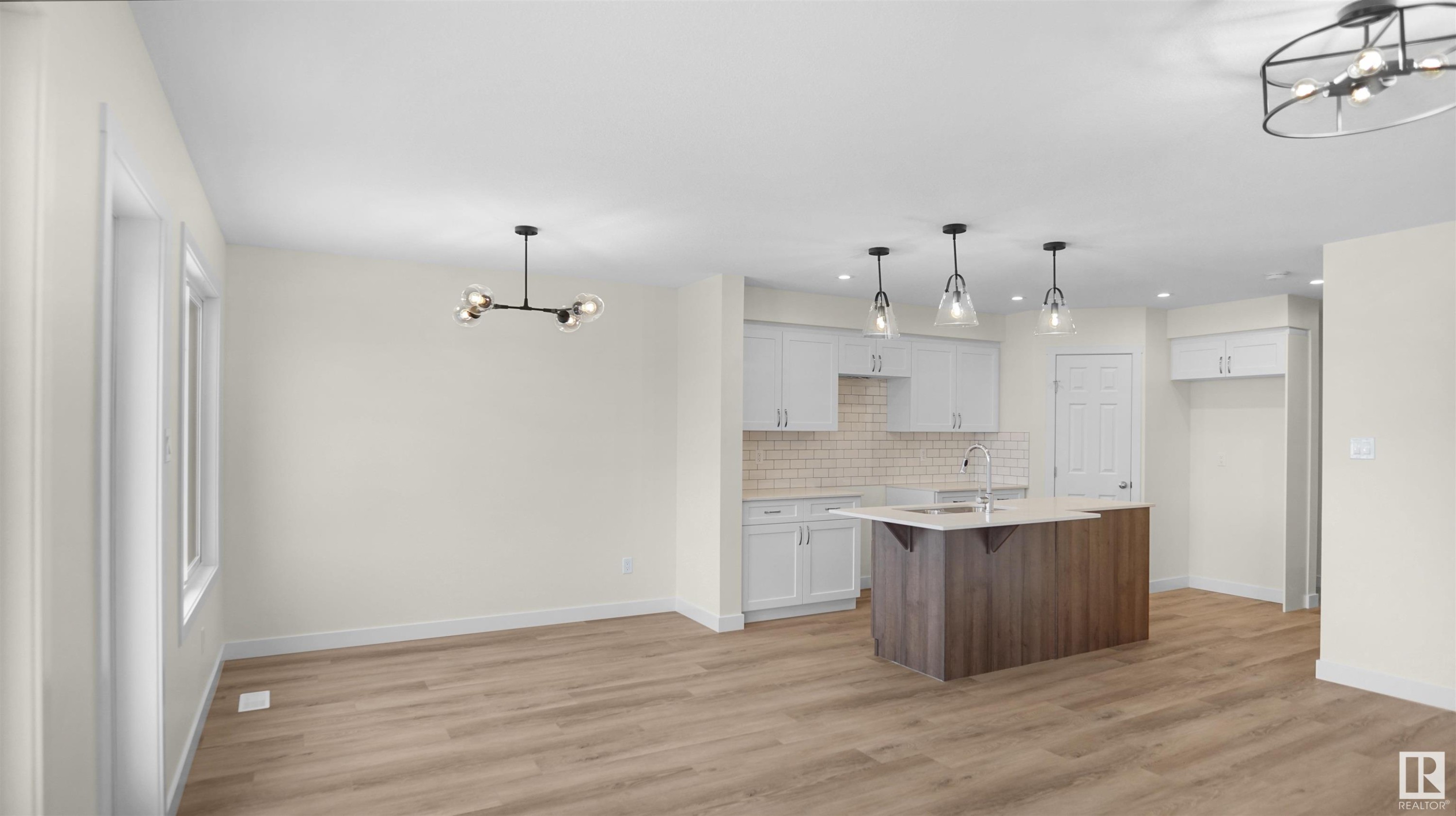 












19022 29 Avenue

,
Edmonton,




AB
T6M 3B5

