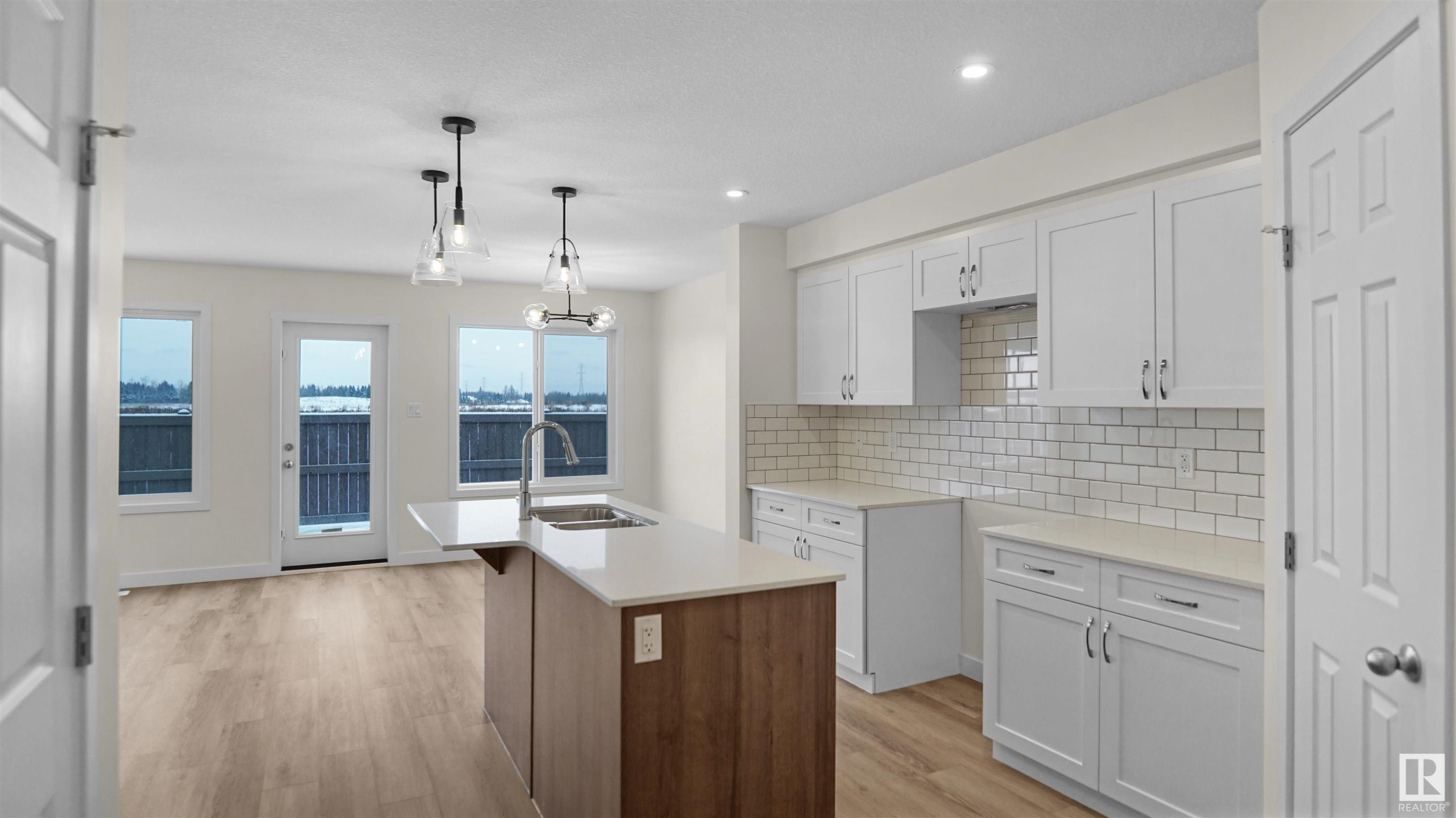 












19022 29 Avenue

,
Edmonton,




AB
T6M 3B5

