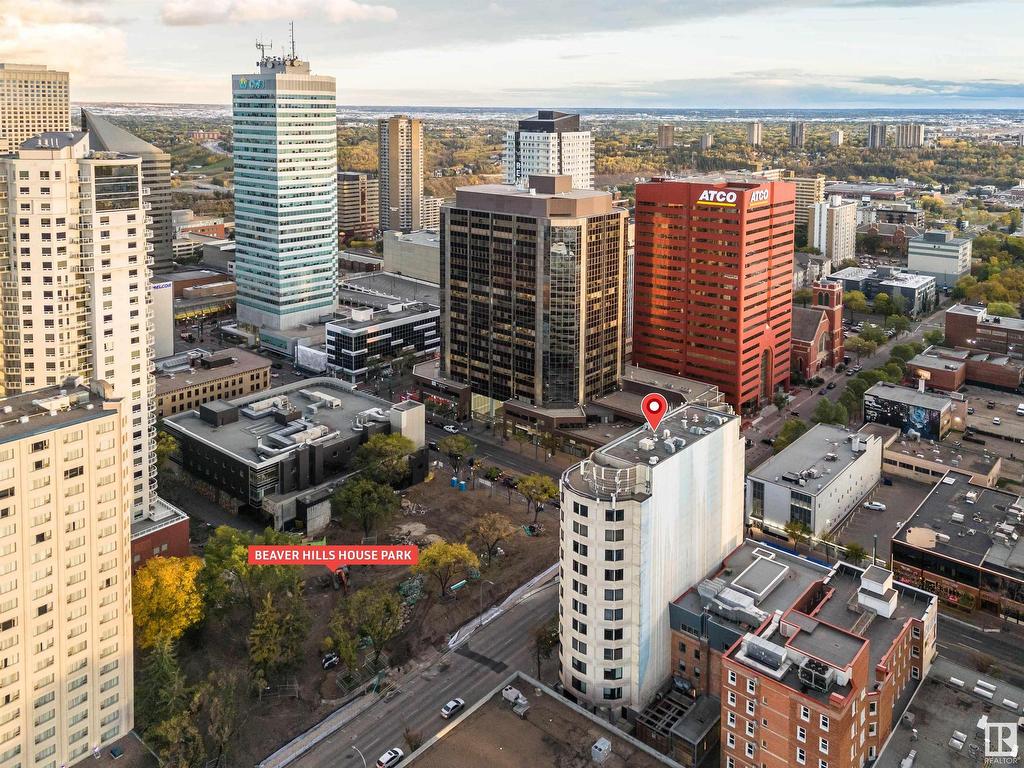 












801 10106 105 Street

,
Edmonton,




AB
T5J 5E7

