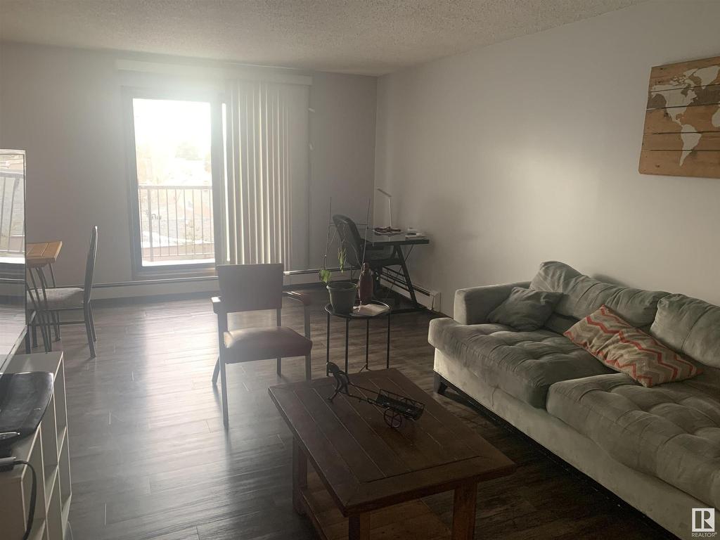 












406 11115 74 Street

,
Edmonton,




AB
T5B 4S4

