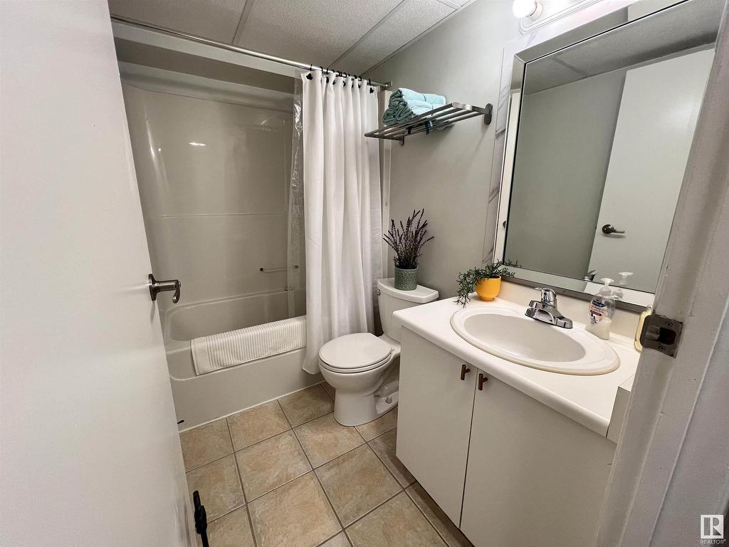 












102 11825 71 Street

,
Edmonton,




AB
T5B 1W4

