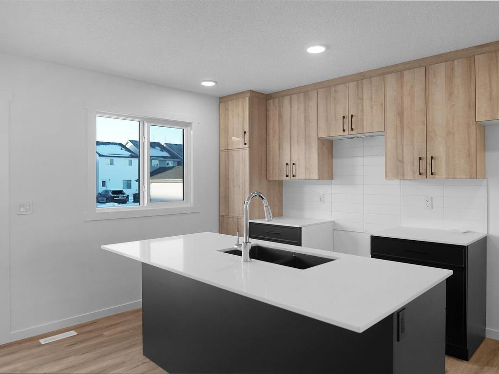 












32 1009 Cy Becker Road

,
Edmonton,




AB
T5Y 4B7

