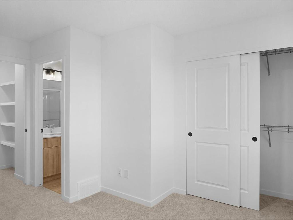 












32 1009 Cy Becker Road

,
Edmonton,




AB
T5Y 4B7

