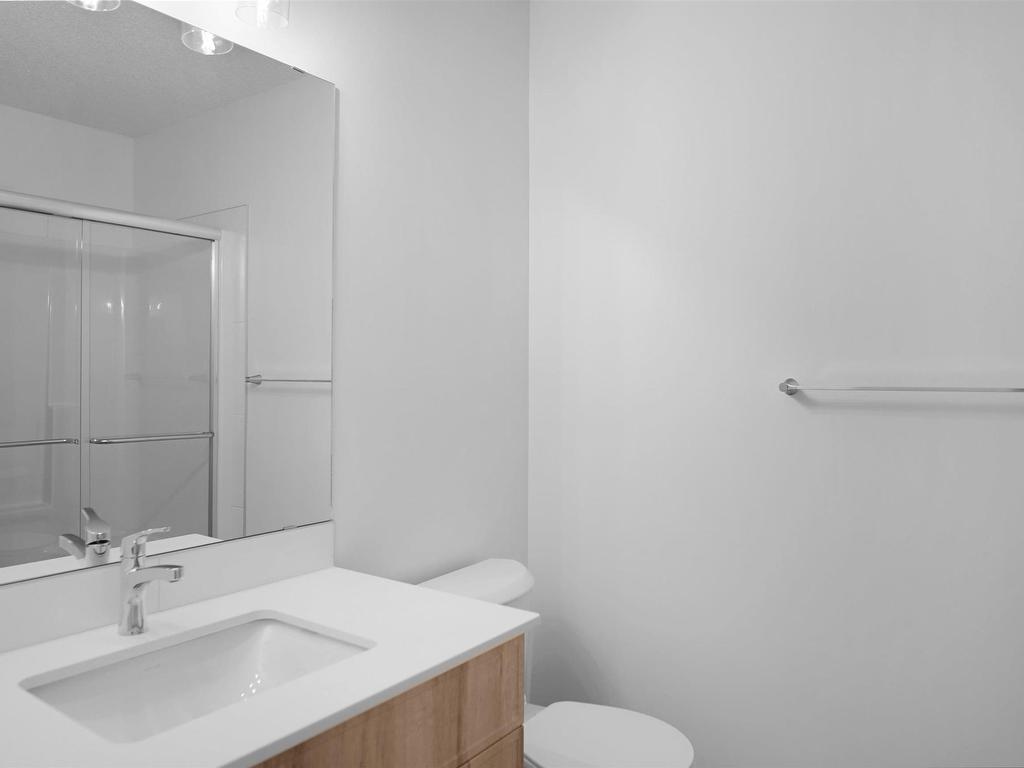 












32 1009 Cy Becker Road

,
Edmonton,




AB
T5Y 4B7

