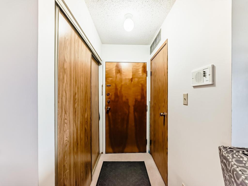












206 42 ALPINE Place

,
St. Albert,




AB
T8N 3Y2

