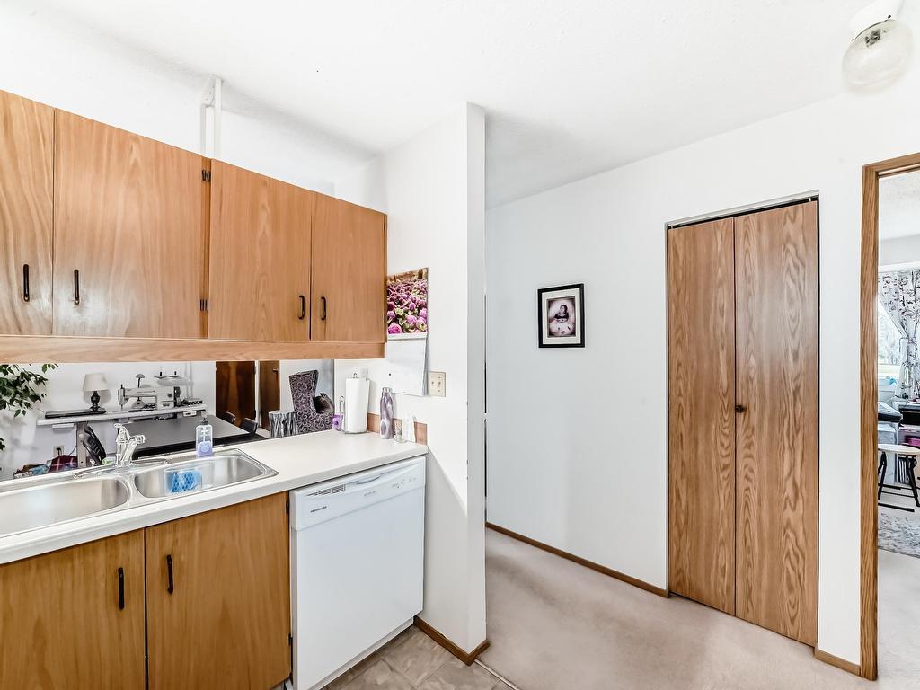












206 42 ALPINE Place

,
St. Albert,




AB
T8N 3Y2

