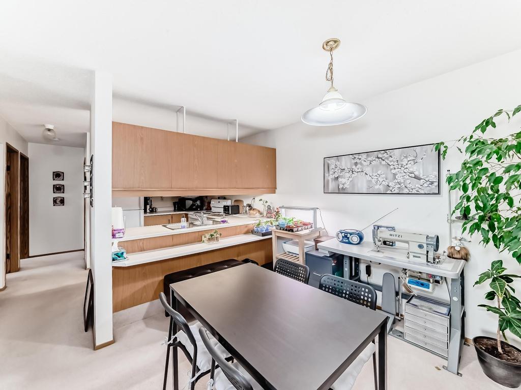












206 42 ALPINE Place

,
St. Albert,




AB
T8N 3Y2

