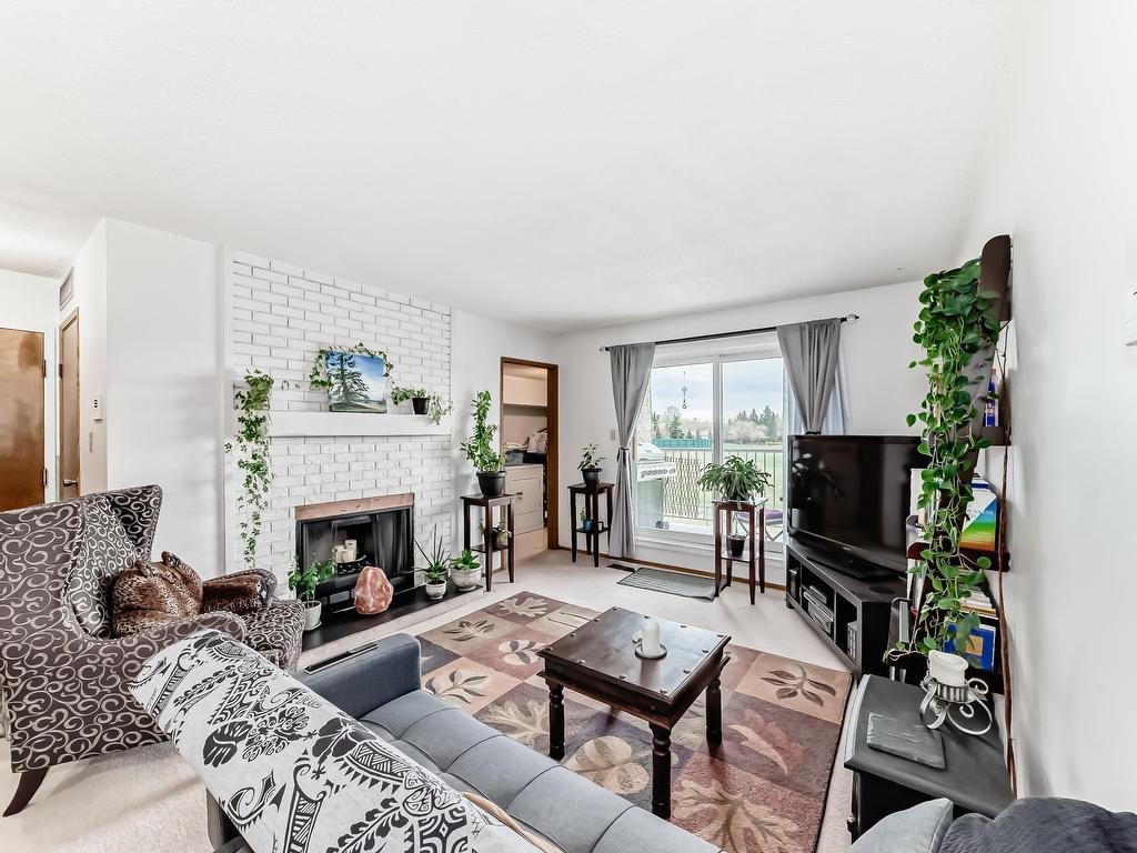 












206 42 ALPINE Place

,
St. Albert,




AB
T8N 3Y2

