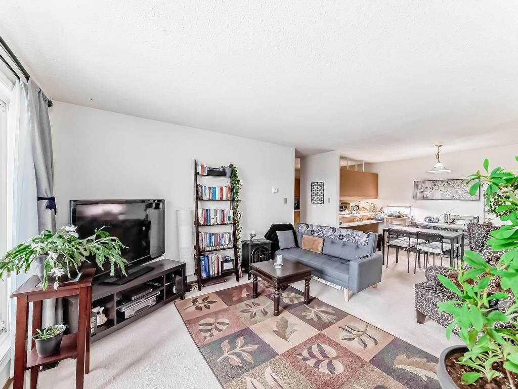 












206 42 ALPINE Place

,
St. Albert,




AB
T8N 3Y2


