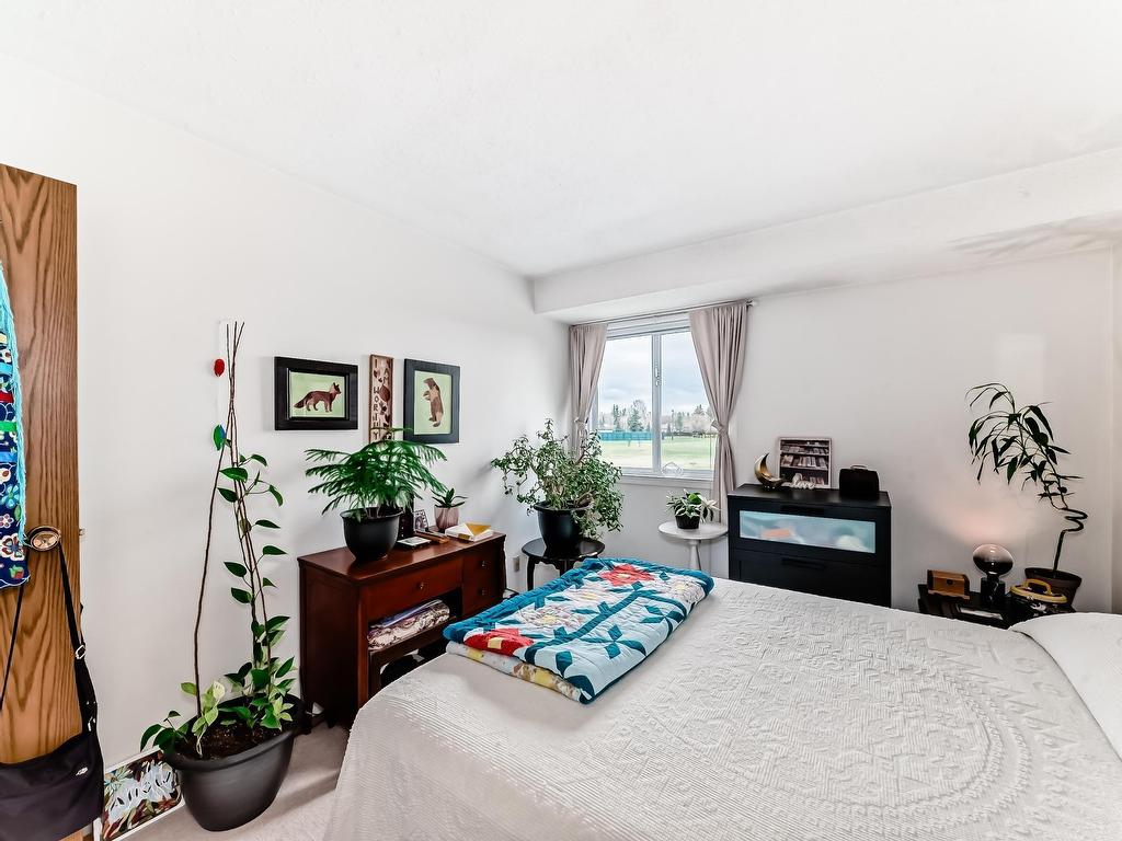 












206 42 ALPINE Place

,
St. Albert,




AB
T8N 3Y2

