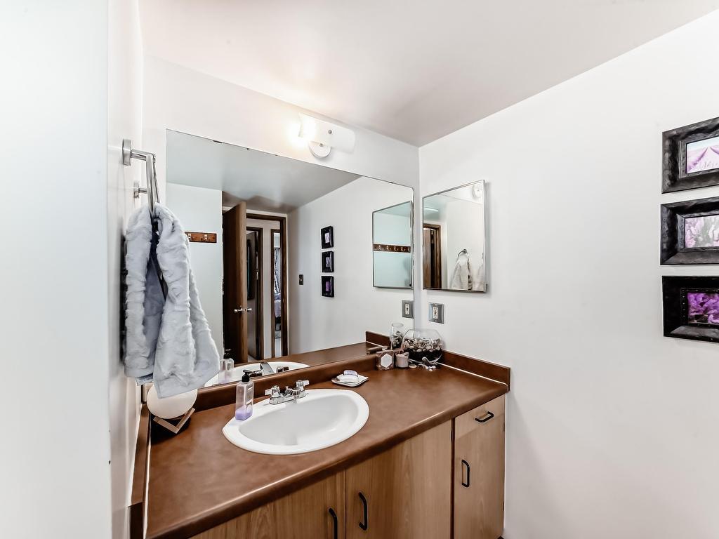












206 42 ALPINE Place

,
St. Albert,




AB
T8N 3Y2

