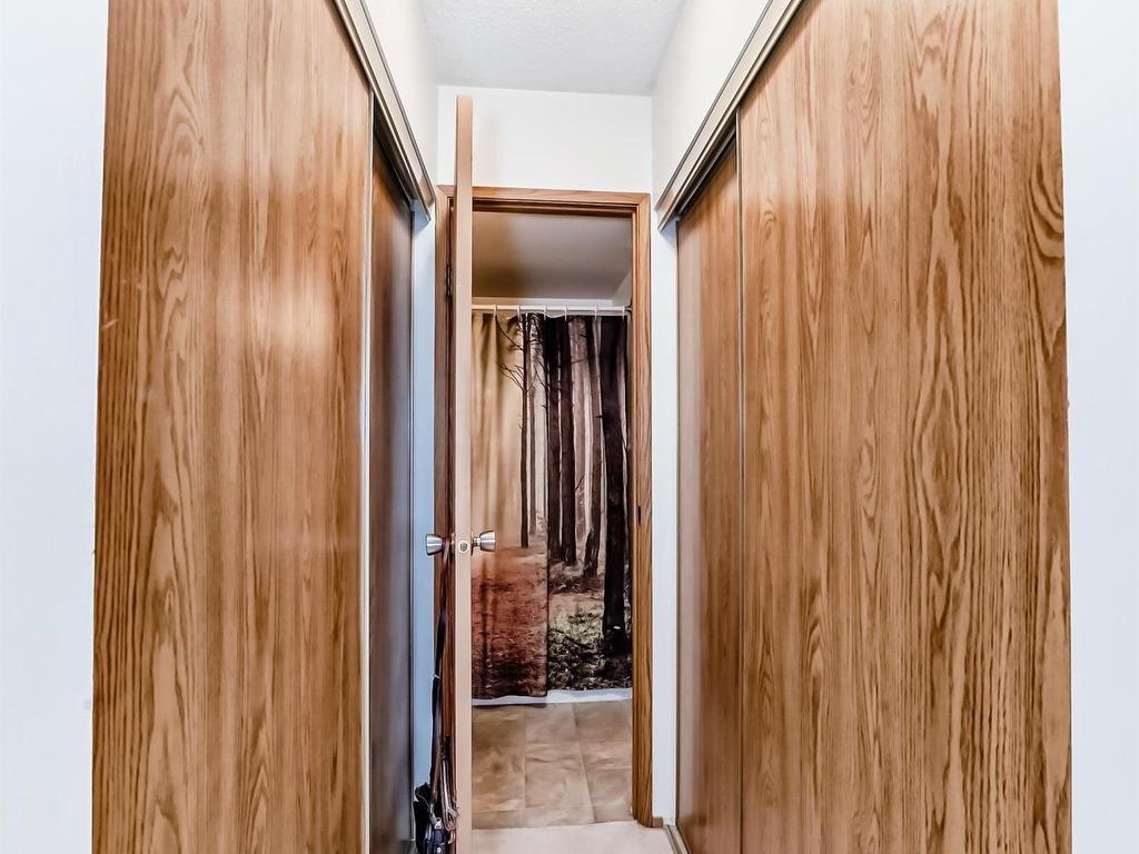 












206 42 ALPINE Place

,
St. Albert,




AB
T8N 3Y2

